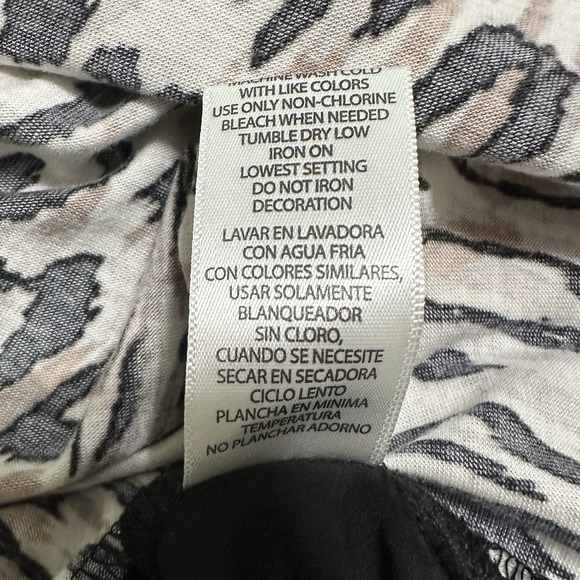 Coffee & Cake Blouse Womens Size S Animal Print Lace-Up Sheer Back Mob Wife - Picture 5 of 5